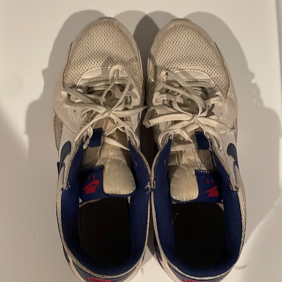 Nike Air Max - Picture 2 of 6